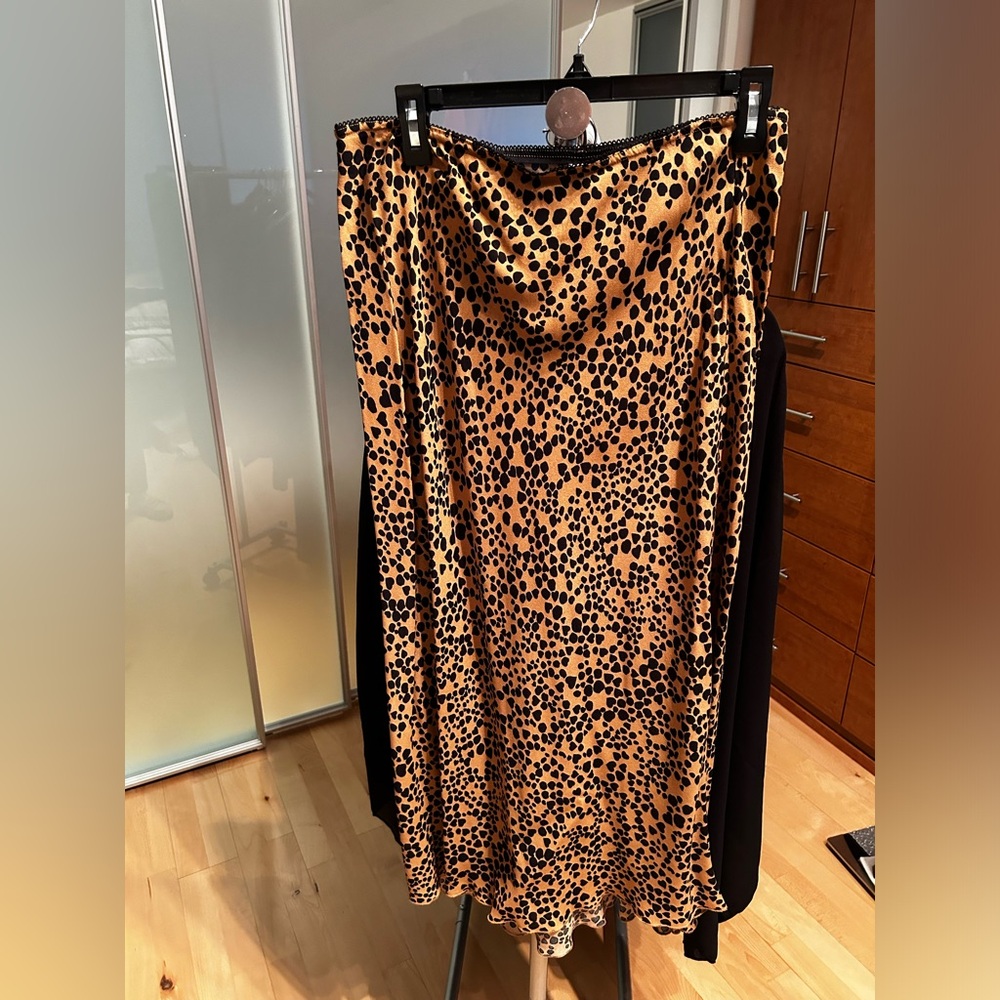Leopard print skirt